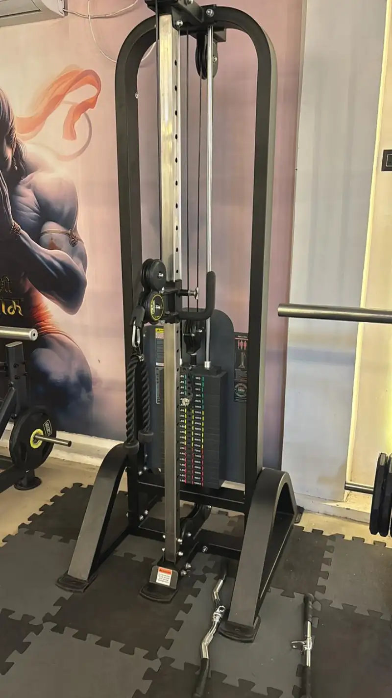 Incline Bench Press at AaroGym – Top Gym in Gonda, Uttar Pradesh