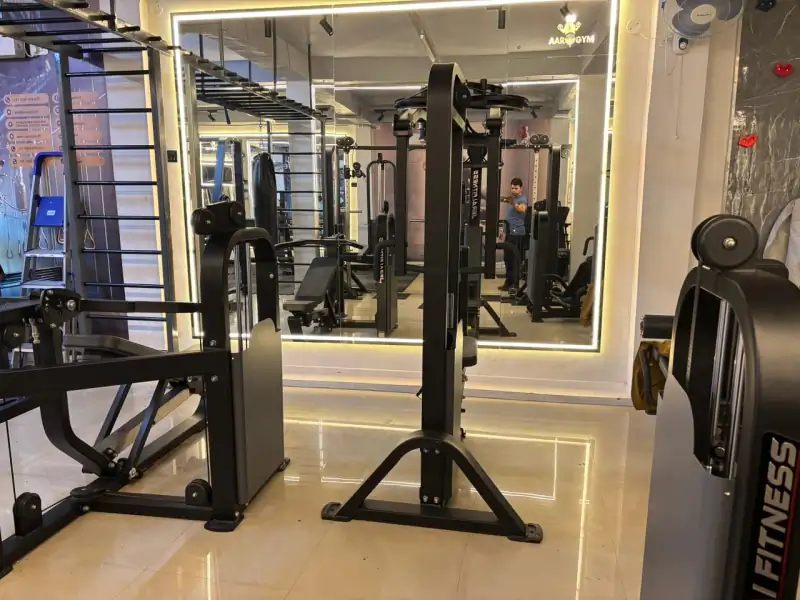 Barbell Curls at AaroGym – Top Gym in Gonda, Uttar Pradesh