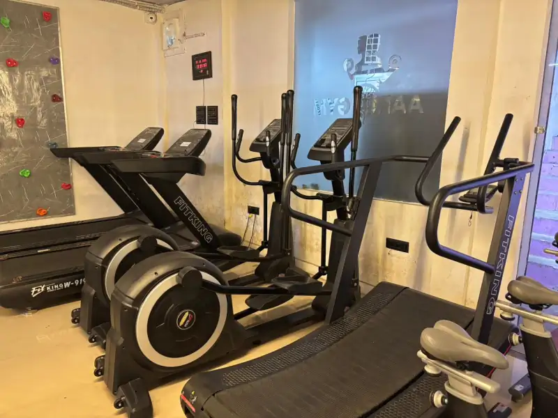 Bench Press at AaroGym – Top Gym in Gonda, Uttar Pradesh