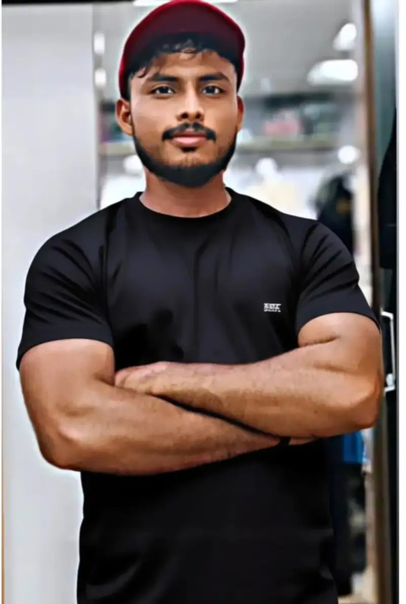 Rohit – Strength Trainer and Cardio Instructor at AaroGym Maharajganj